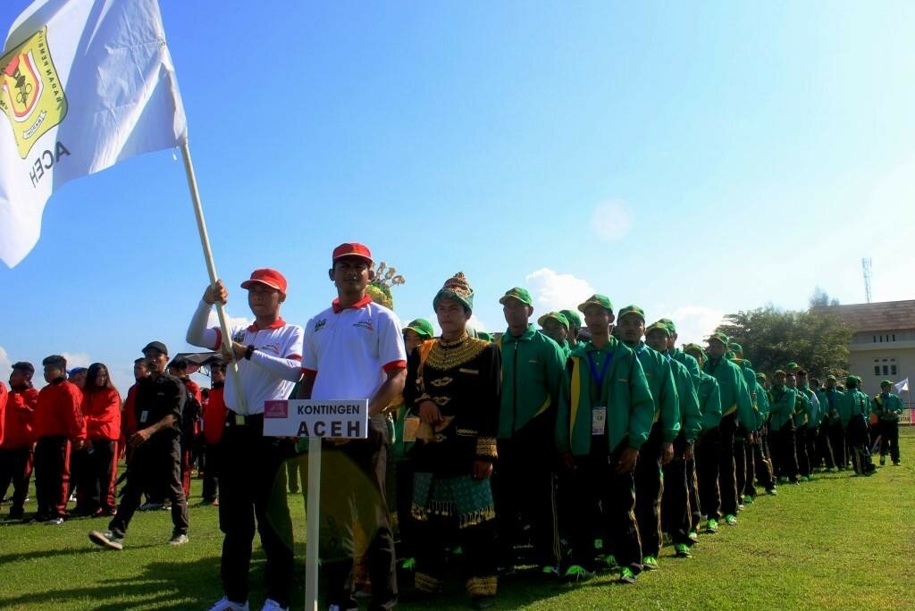 Barisan Kontingen Aceh pada pembukaan POMNAS XIV